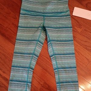 Lululemon Wunder Under Crop III